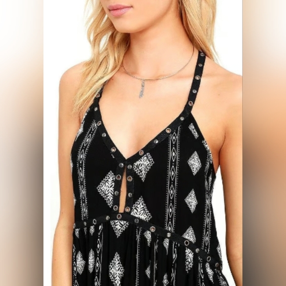 Amuse Society Ashby Dress Black and White Print Flowy Festival Grommets - Picture 2 of 15